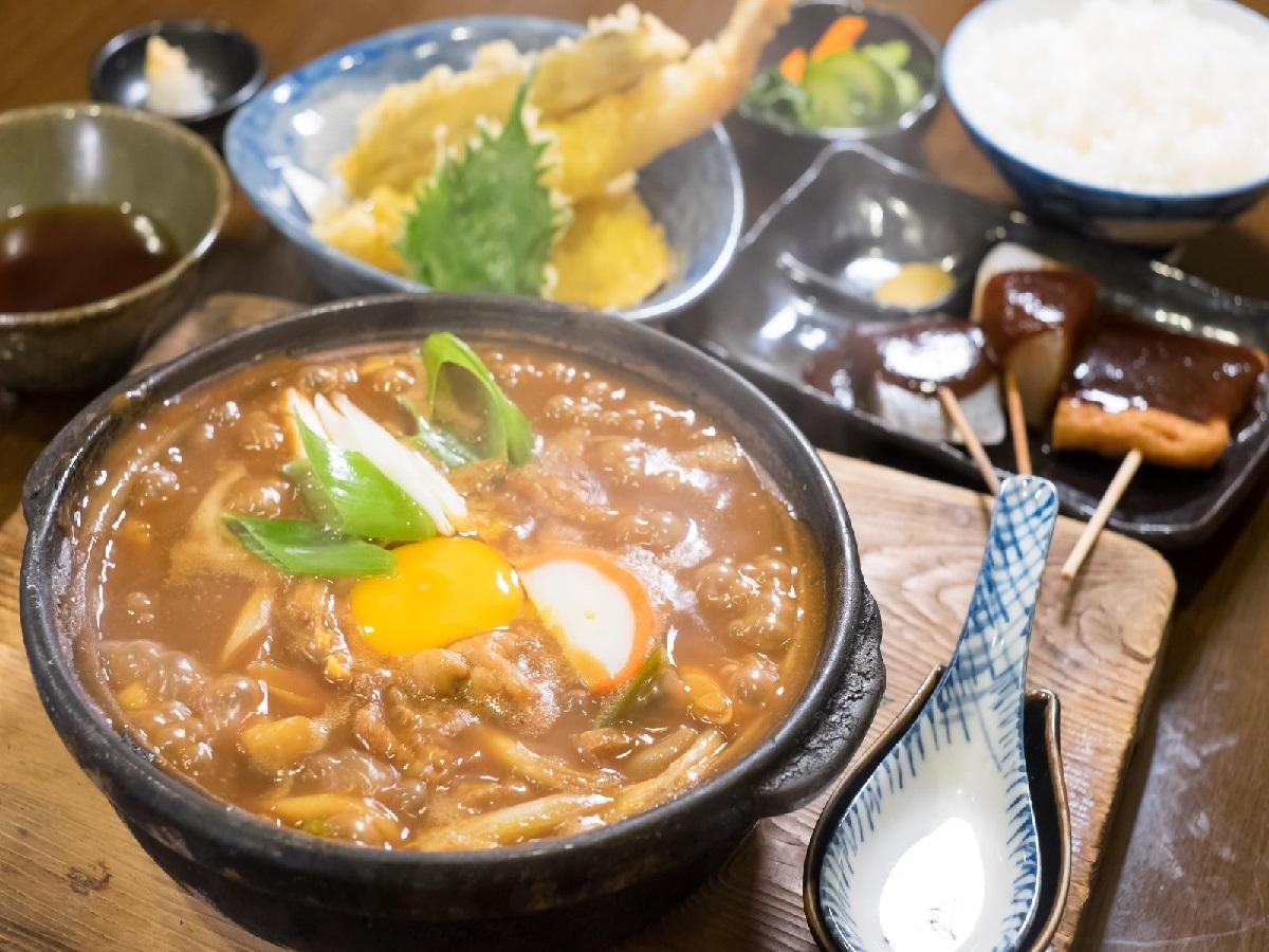 山本屋大久手店　味噌煮込みうどん