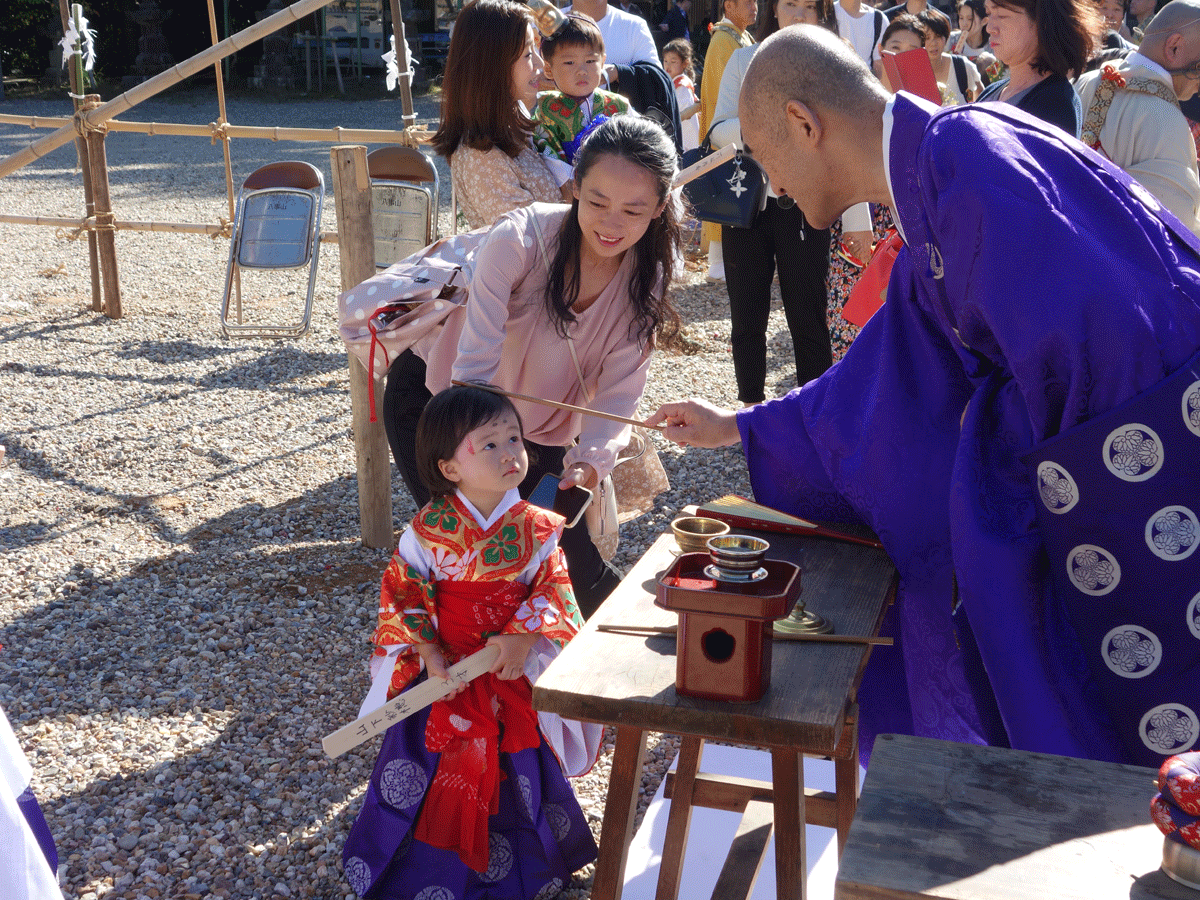 八事山興正寺 千燈供養会「稚児行列」