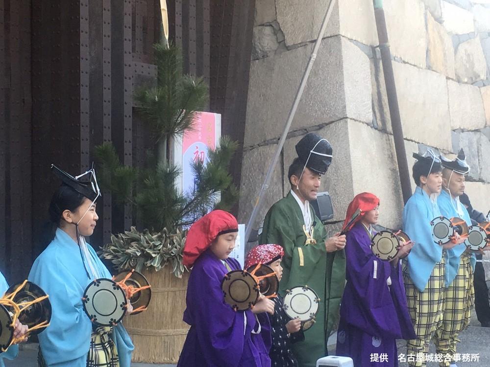 Opening of Nagoya Castle's Gates in the New Year