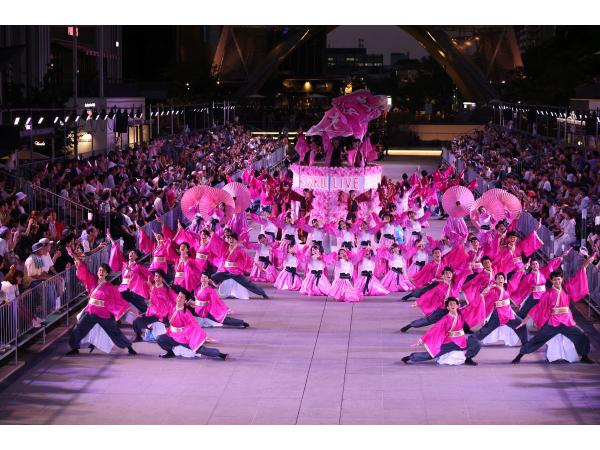 にっぽんど真ん中祭り