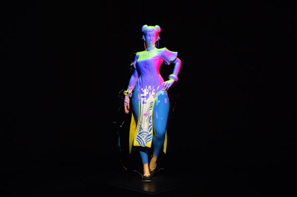 春麗(プロジェクションマッピング)©CAPCOM ※写真は大阪会場の様子
