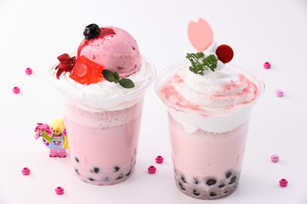たっぷりストロベリーアイスラテと桜ミルクタピオカラテ