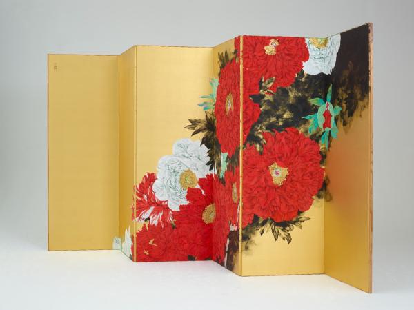 長谷川喜久「紅白牡丹図屏風」