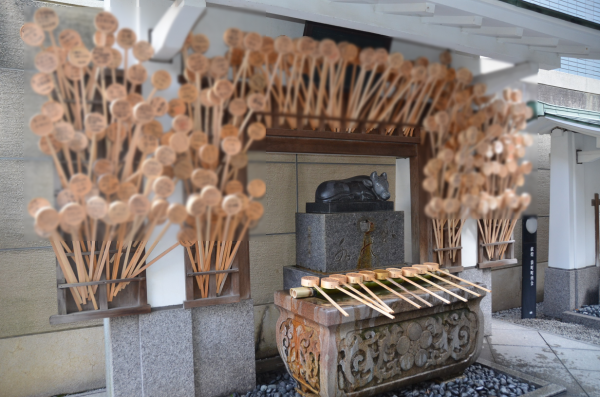 桜天神社 「願の水の牛」