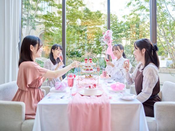 グラマシーアフタヌーンティー~プチシェリー ピーチ&ローズ」