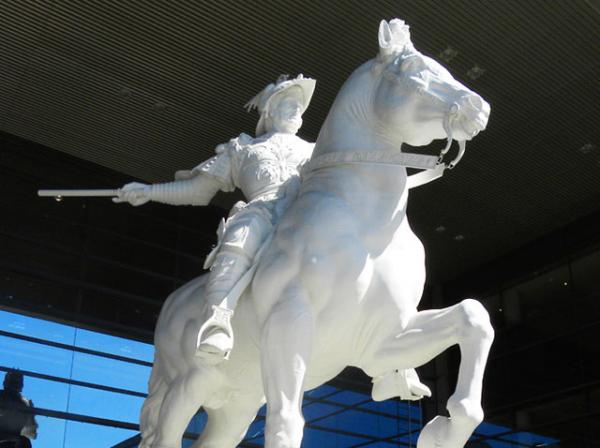 名古屋国際会議場　騎馬像