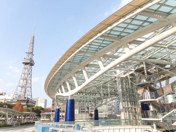 Tòa nhà Oasis 21 và Tháp truyền hình Nagoya TV Tower