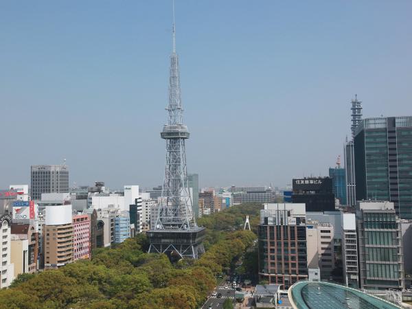 Tòa nhà Oasis 21 và Tháp truyền hình Nagoya TV Tower