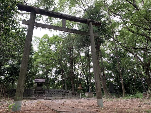 城山八幡社