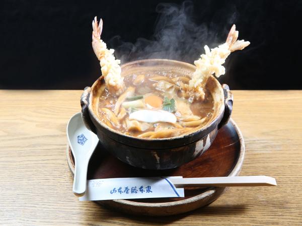 金シャチ煮込みうどん