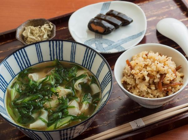 棊子麺茶寮いしこん ／ 味の司 石昆　九条ねぎきしめん