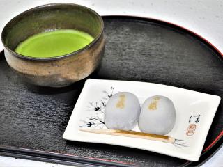 Kiyome Mochi/饼 (柯易要美 毛其)