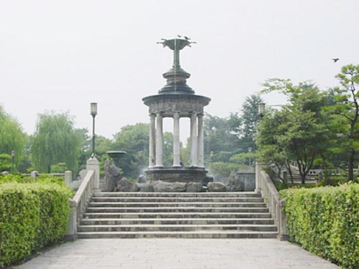 鶴舞公園