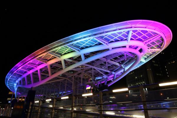 งานแสดงไฟสีรุ้งยามค่ำคืน โอเอซิส 21 (Oasis 21 Rainbow Illumination)