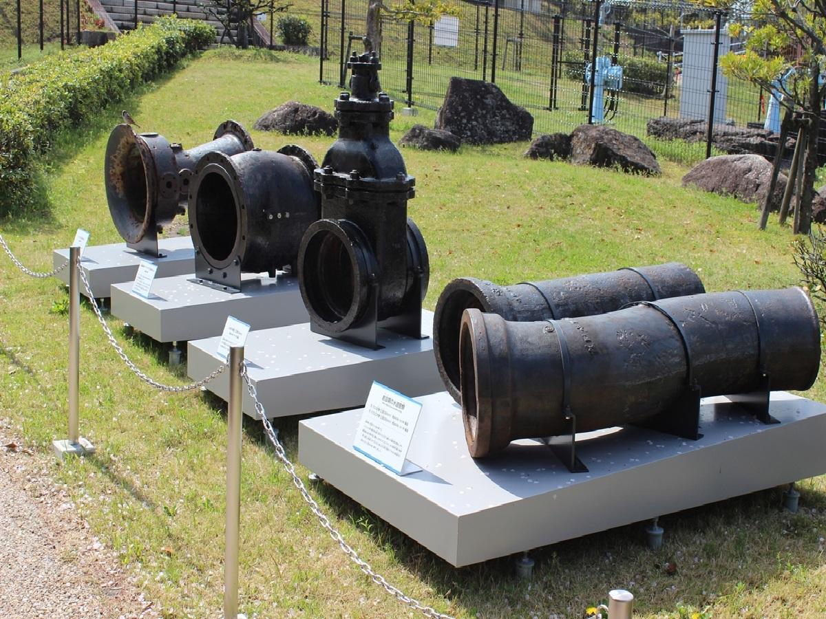 水の歴史資料館　創設期の水道管等