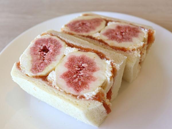 いちじくのフルーツサンド