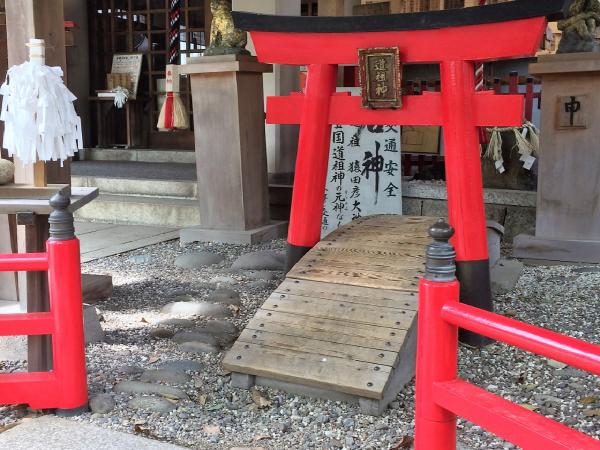 洲崎神社　小さな鳥居