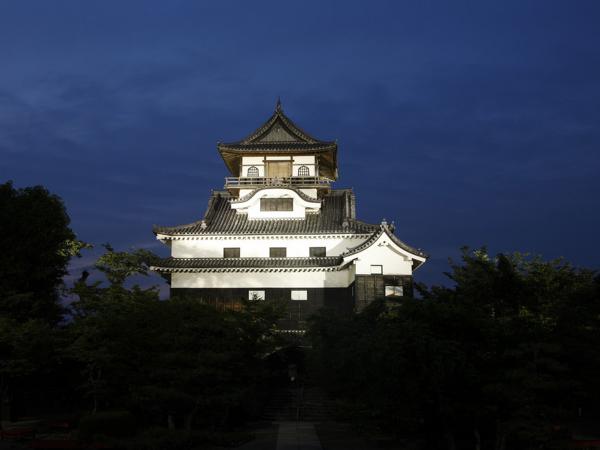犬山城のライトアップ
