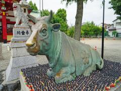 上野天満宮　なで牛