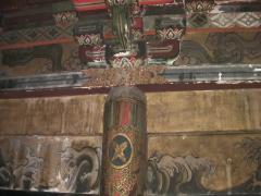 名古屋東照宮　拝殿内彫刻と極彩色の堀と壁と柱