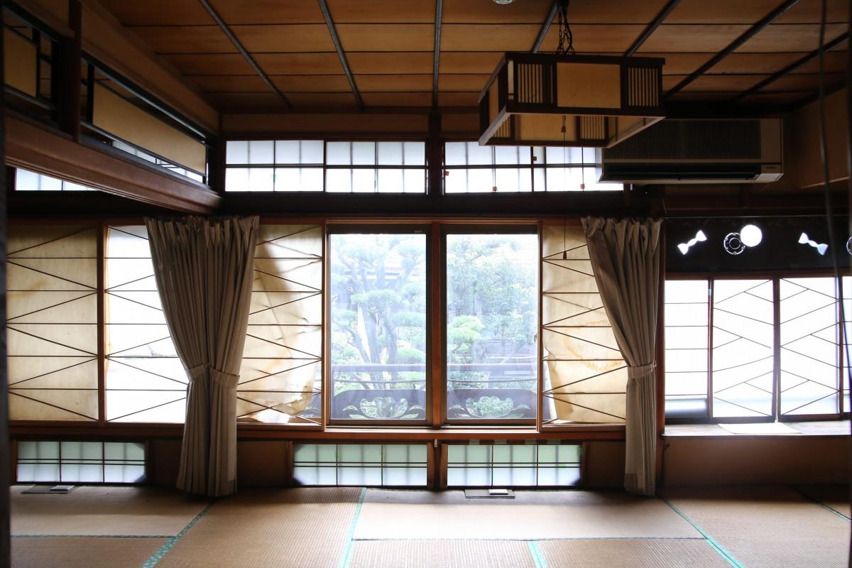 名古屋の旧赤線・中村遊廓跡を巡る大門ツアー