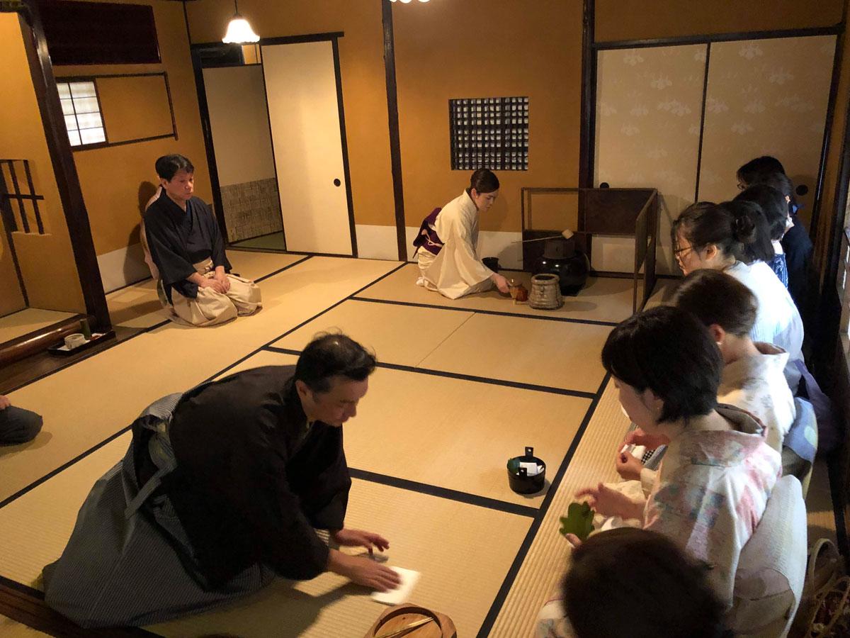 お茶懐石ツアー