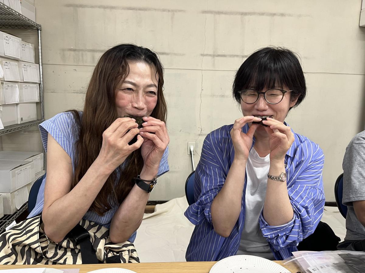 【名古屋・海苔】食べ比べたら全然違う!食卓の身近なお供だけど「海苔」って何だ?坂井海苔店ツアー《焼き場見学付き編》