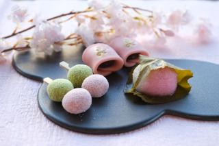 美味しく楽しい「両口屋是清」春のお花見和菓子づくりツアー