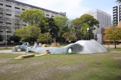 いい大人ほど本気で遊ぶ。名古屋の名峰「富士山すべり台」散歩ツアー【金山・大須コース】
