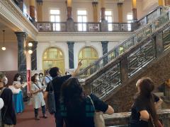 【近代建築】重厚なレンガ壁の中庭を特別拝観！建築史家とめぐる明治建築の傑作「市政資料館」ツアー