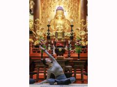 白鳥山法持寺 『Night夜坐 寺YOGA』