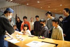 美味しく楽しい「両口屋是清」春のお花見和菓子づくりツアー