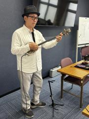 The 42nd Japanese Culture Workshop≪Playing the Okinawa Sanshin≫